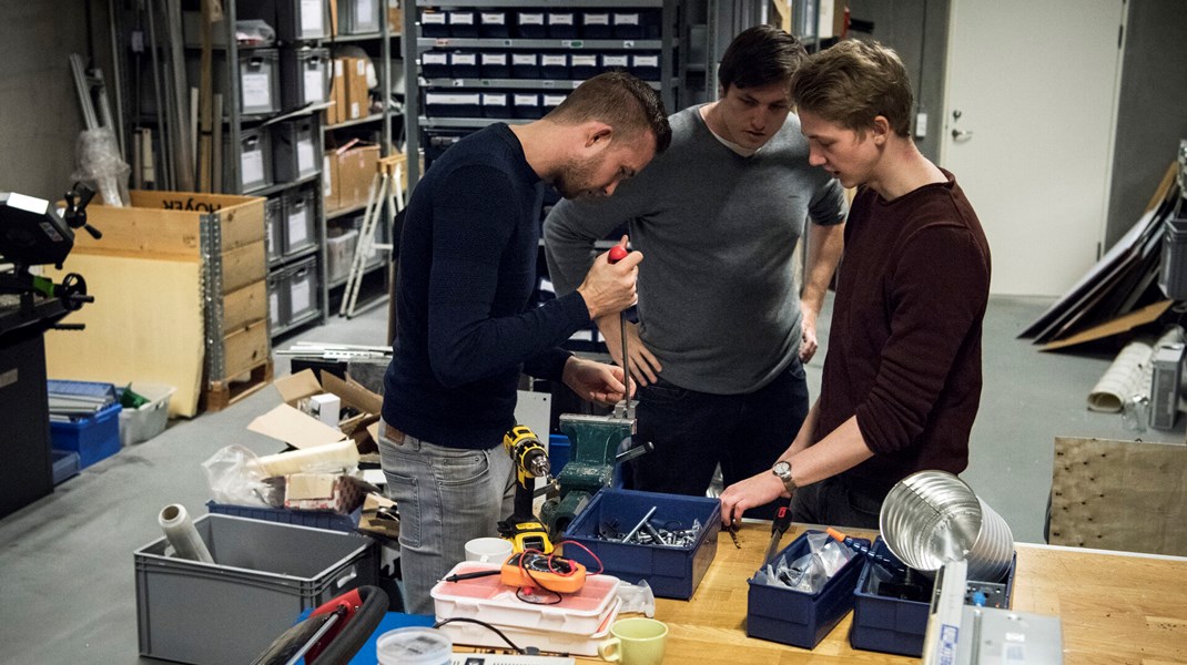 DanskeEA's tweet card. En uddannelsesreform bør fastholde den hurtige vej til arbejdsmarkedet og give flere, tydeligere veje til professionsbachelorniveauet, skriver Charlotte Lundblad og Steen Kildesgaard.