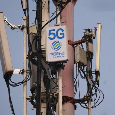 TechmeToChina's tweet card. Malgré le confinement, la chine n'a pas arrété le deployement à grande échelle de la 5G.  En effet on estime qu'actuellement plus de 200 000 antennes ont étés deployées sur le territoire et que déjà...