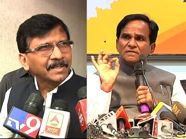 abpmajhatv's tweet card. भाजपच्या पत्रकार परिषदेत भाजप खासदार रावसाहेब दानवे यांनी शिवसेना खासदार संजय राऊत यांच्यावर जोरदार टीका केली आहे, सोबतच त्यांच्या तब्येतीला उद्देशून त्यांना वेड लागलंय, उपचाराची गरज आहे असं दानवे...