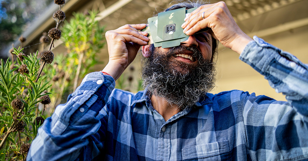 gokulrajan_'s tweet card. Manu Prakash works on the world’s most urgent problems and seemingly frivolous questions at the same time. They add up to a philosophy he calls “recreational biology.”