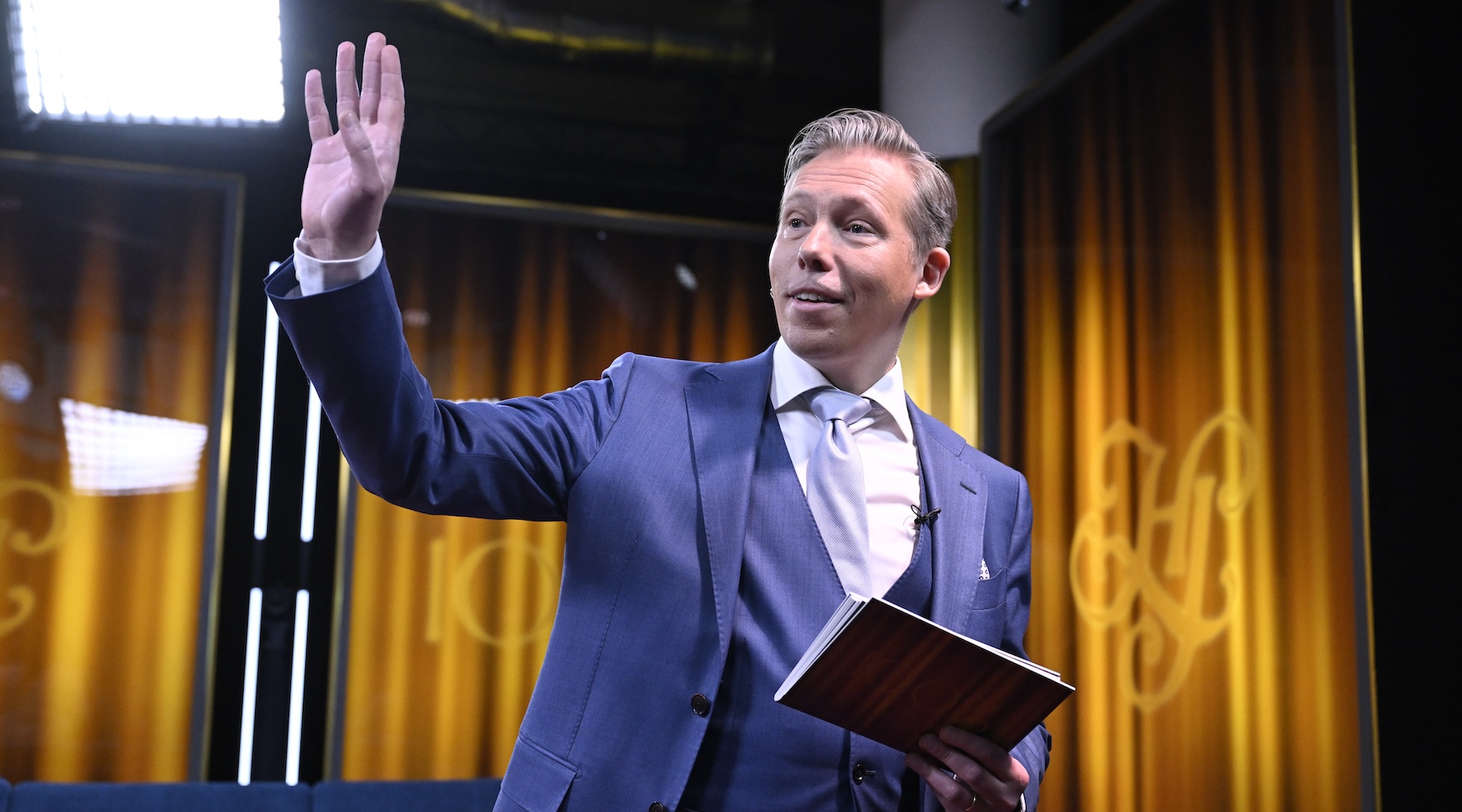 JosephiAdele's tweet card. Oron är att de nya medierna vill ”korrigera” debatten högerut. Att de själva i åratal har ”korrigerat” debatten vänsterut bekymrar dem inte.