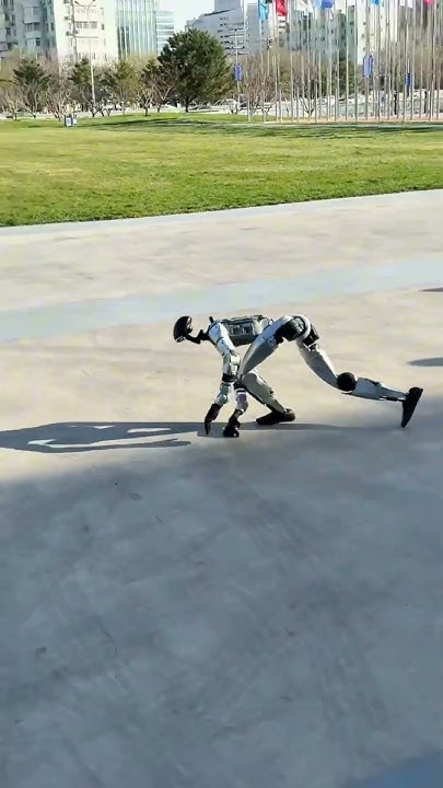 RiseOfRobots's tweet card. 🤸 #unitree G1 Acts JUST Like a Human—It's UNBELIEVABLE! #humanoid...