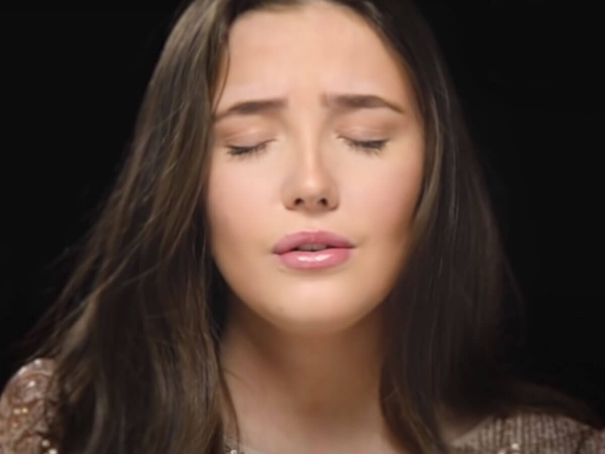 CSLewisDaily's tweet card. The Most Beautiful Version of Hallelujah You Have Ever Heard