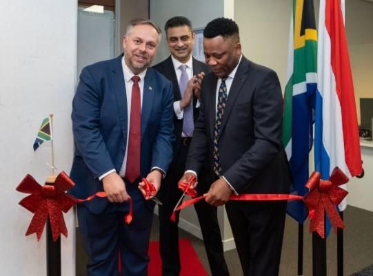 busrep's tweet card. South African citizens living abroad can now enjoy doorstep passport delivery, a groundbreaking initiative introduced by the Minister of Home Affairs, Dr Leon Schreiber, set to launch on 1 November...