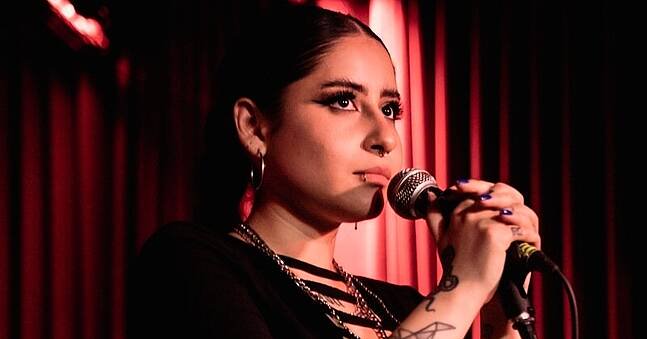 Tweet card summary image