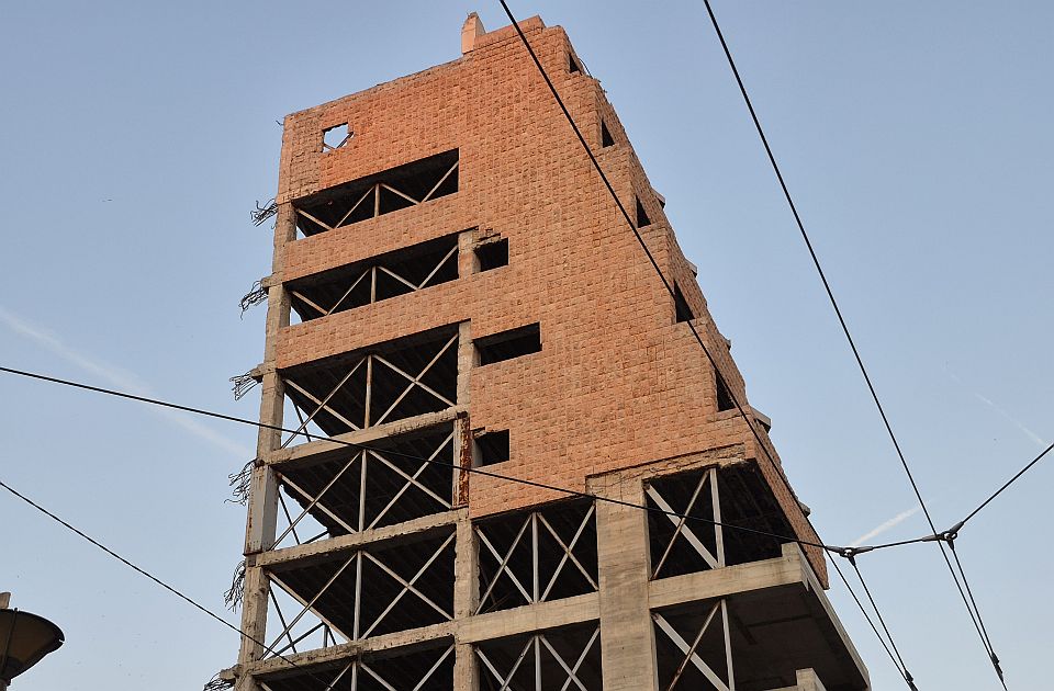 djordjemiketic's tweet card. Uništavanje kulturnog nasleđa je zločin, a ako to neko radi svojoj zemlji, onda je to jasan čin izdaje, kažu konzervatori Republičkog zavoda za zaštitu spomenika.