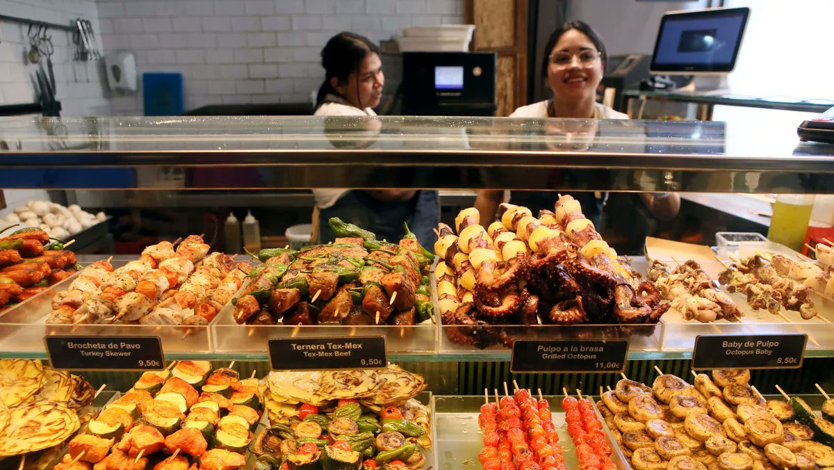 Jocka's tweet card. Omaisuusarvot Espanjassa nousevat, mutta Suomessa ne laskevat.