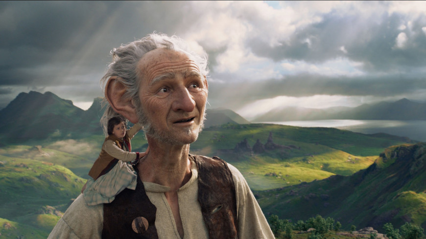 intofilm_edu's tweet card. A lonely orphan girl is whisked away to Giant Country where she encounters a Big Friendly Giant. But that’s just the start of her adventures.