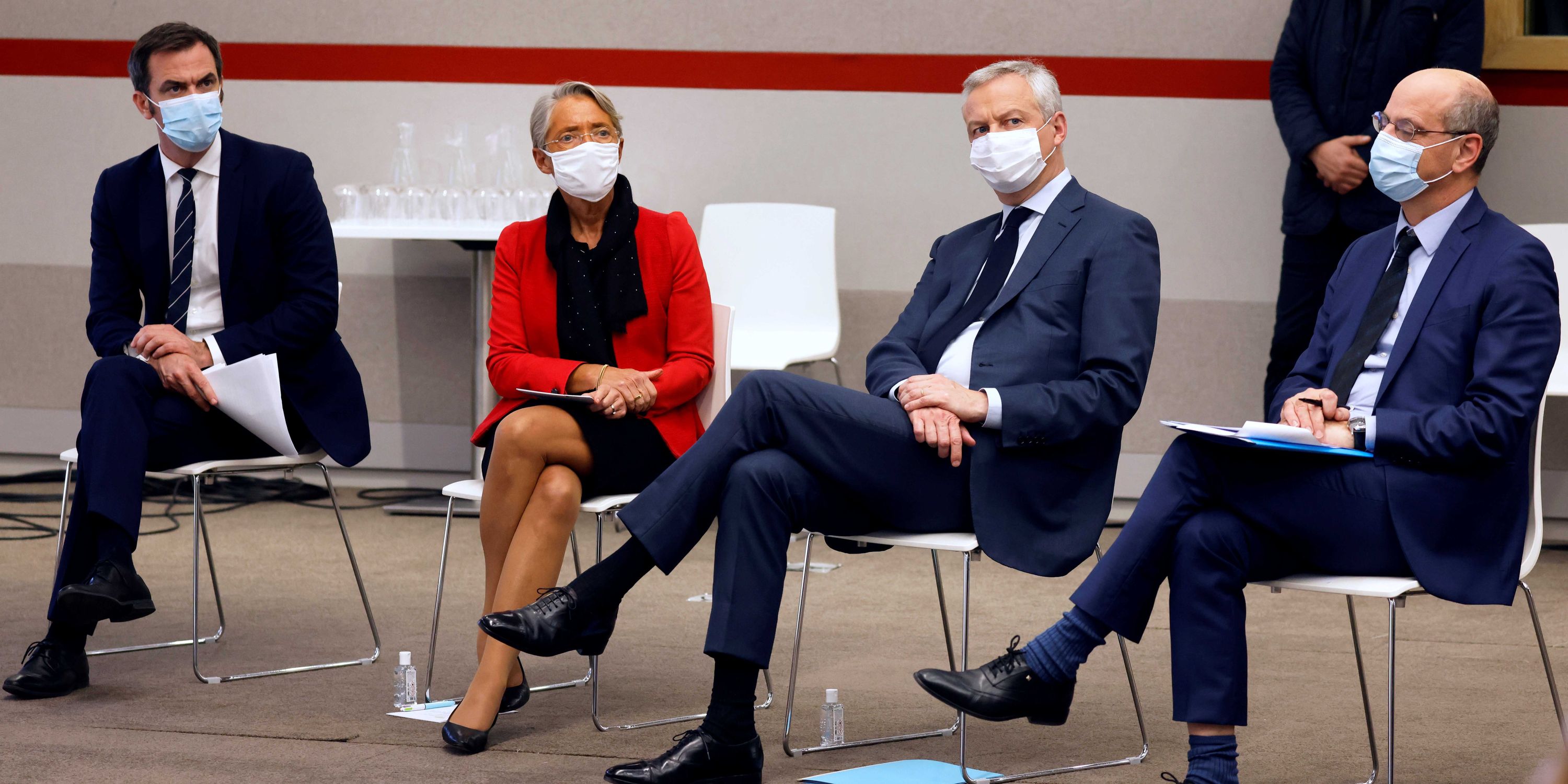 fredfougerat's tweet card. Arnaud Benedetti, professeur associé à l'Université Sorbonne-Paris IV, Arnaud Dupui-Castérès - directeur général de Vae-Solis Communications, et Jacky Isabello, fondateur de l'agence Coriolink,...