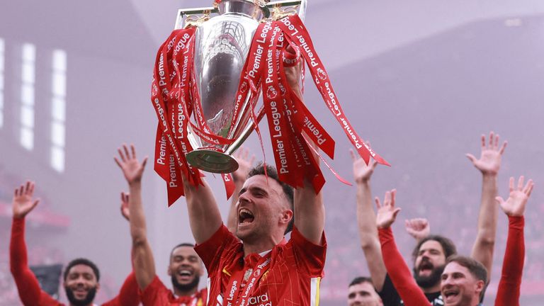 SkyNews's tweet card. Diogo Jota killed along with his brother just 10 days after the Portugal forward got married. He had three children.