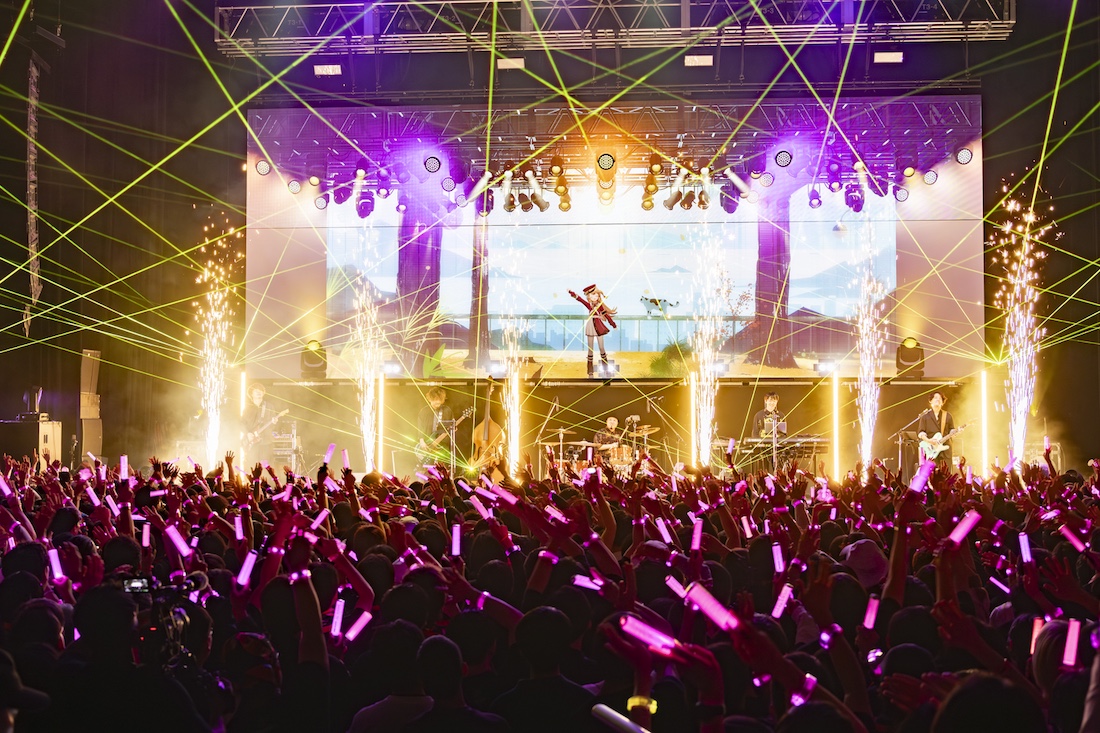 fujiringoapple's tweet card. 2025年11月13日、Zepp Haneda(TOKYO)にて名取さな2nd Live「独ゼン者」が昼夜2公演の日程で開催された。 昨年9月に開催された1st Liveの会場のEX THEATER ROPPONGIから大幅に会場キャパが増加している中、昼夜ともに平日のワンマンライブとは思えないほどの客入りと盛り上がりだった。特に夜公演では当日夕方には会場チケットが完売するほどで、これは名取...