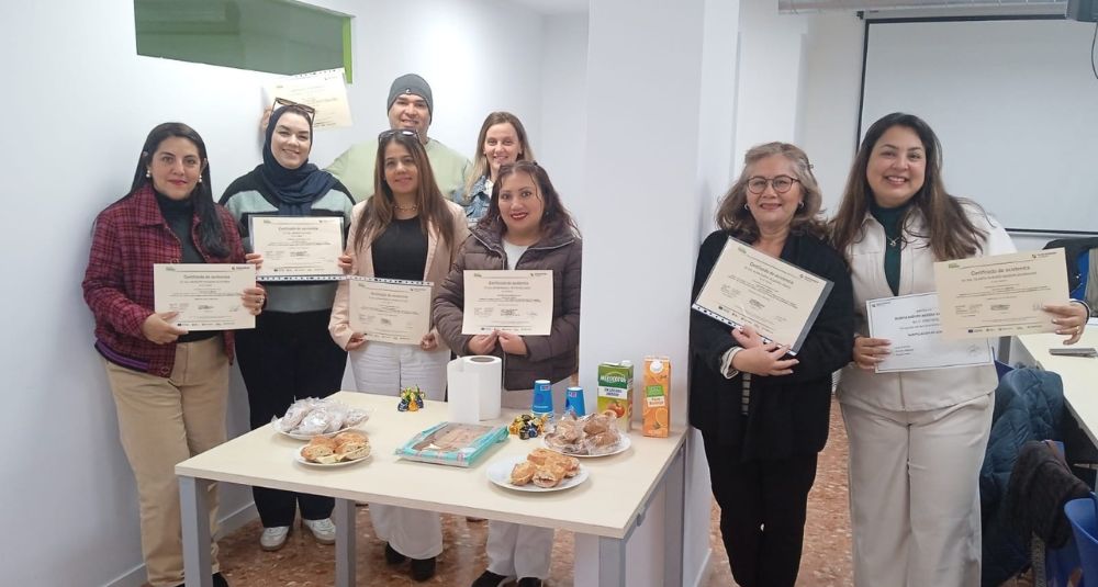 intermedialabor's tweet card. El programa Més Feina Tarragona ha celebrat aquest novembre l’acte de lliurament de diplomes del curs d’Auxiliar de Comerç, una formació que s’ha consolidat com una de les més ben valorades per...