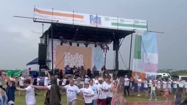 MyNBC5's tweet card. The city of Kyle, Texas, has made a brave attempt to break the world record for most people of the same name in one place.