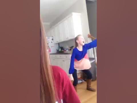 sambinoo's tweet card. White people yeet