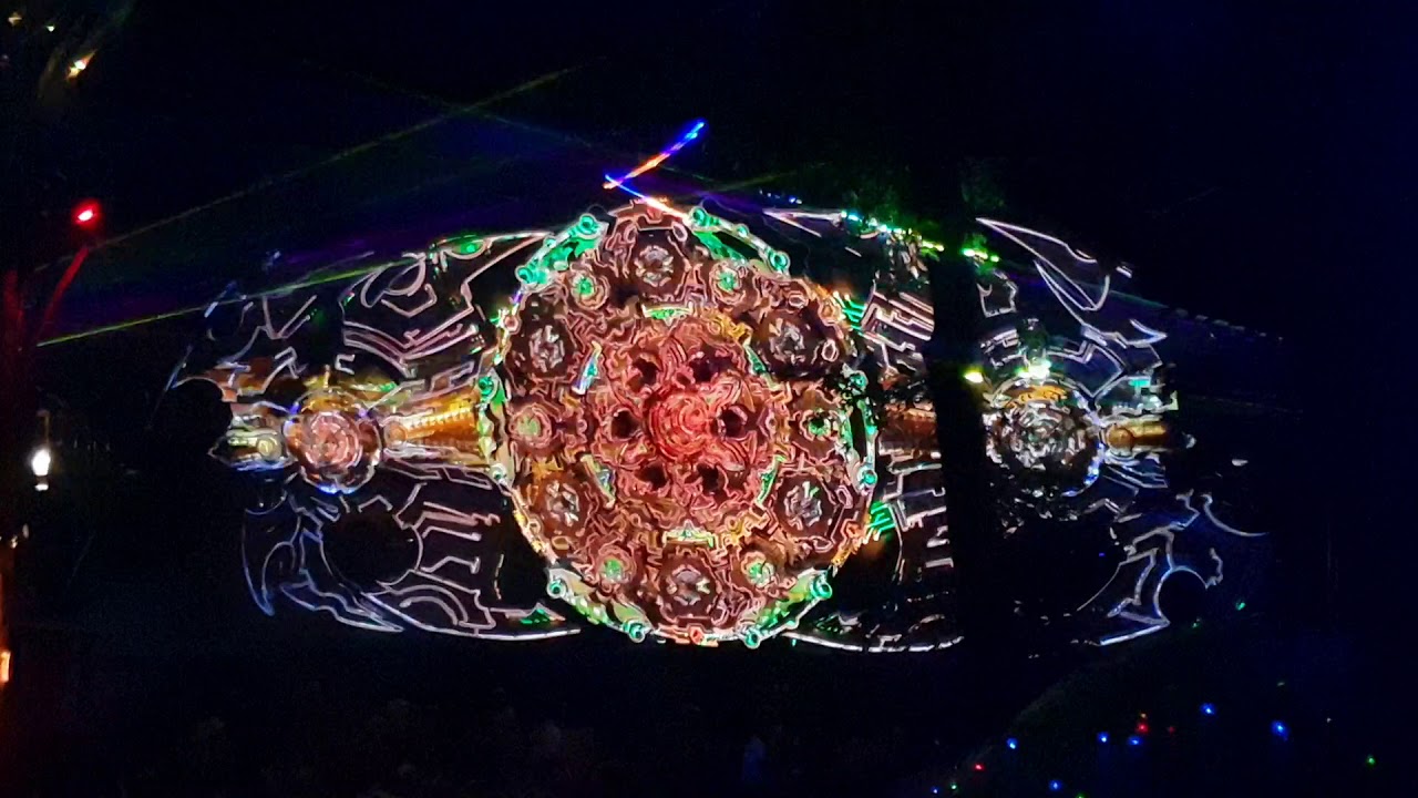 WhatYouWantProd's tweet card. Modem 2018 White Wizard