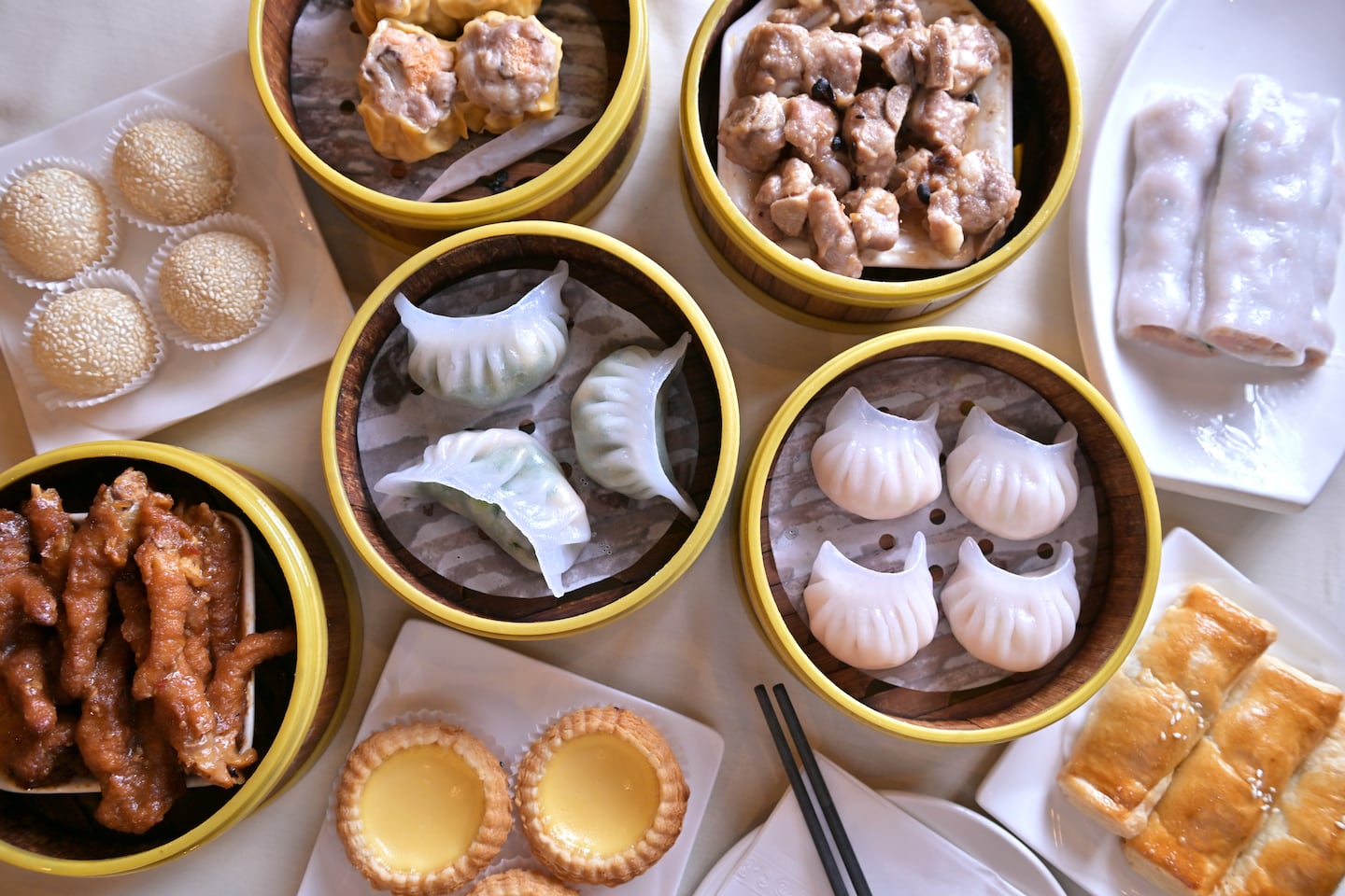 leung's tweet card. We ate hargow, shumai, and more at 10 different restaurants in the Boston area. Here’s what we learned.