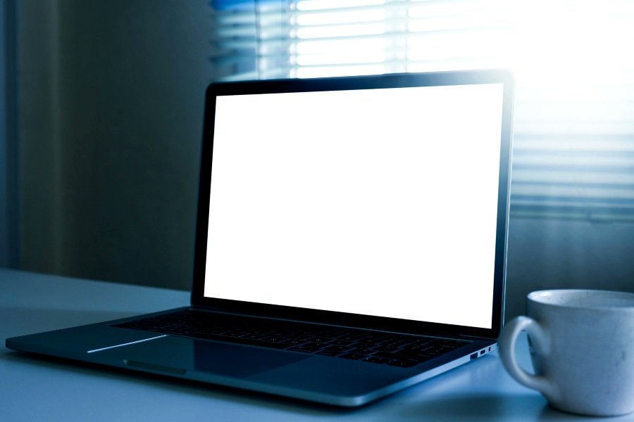 VerginaTv's tweet card. Το πρόσφατο σκάνδαλο Shein στη Γαλλία πηγάζει από την ανεπαρκή εποπτεία των πλατφορμών ηλεκτρονικού εμπορίου, η οποία απαιτεί επείγουσα επιβολή της νομοθεσίας και σημαντικές μεταρρυθμίσεις. Την...