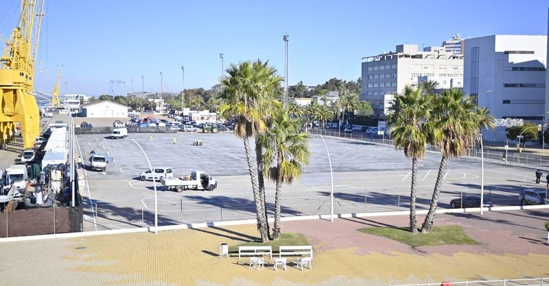 poder_civico's tweet card. El aparcamiento se ubica junto al Muelle de la Río Tinto