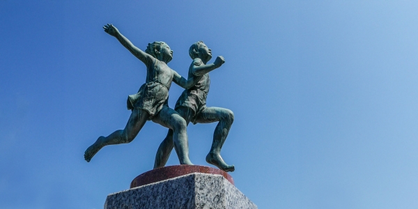 YouthSportTrust's tweet card. In recent years, PE has been squeezed out of school timetables, while breaktimes have grown shorter. What effect is this reduction in physical activity having on students’ health and learning? David...