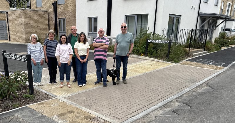 Tweet card summary image