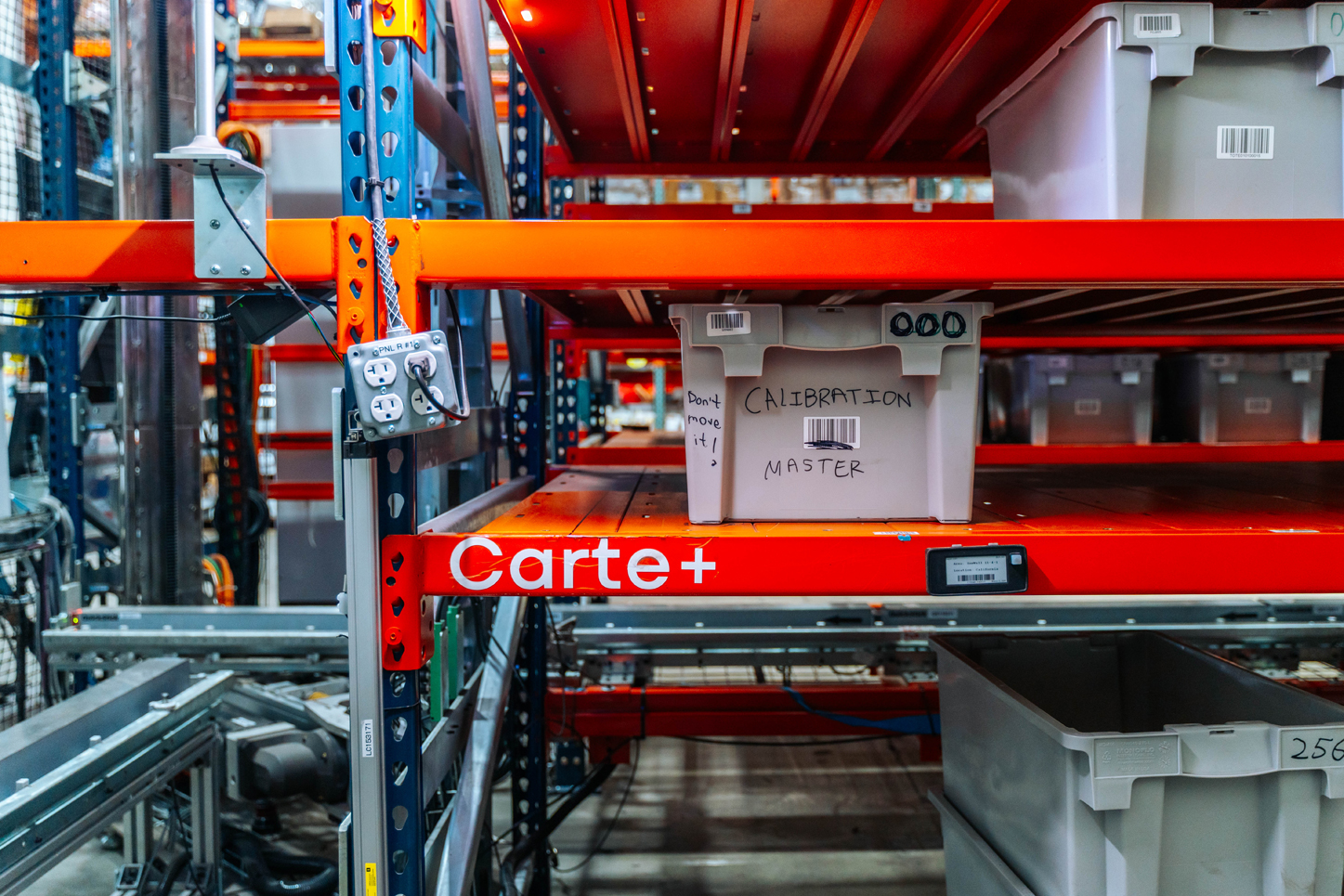 Cartesian_K's tweet card. See how AMRs learn across shifts from error logs and picker input, with a DHL example, to improve pick path accuracy and keep flow steady during India's festive peaks.