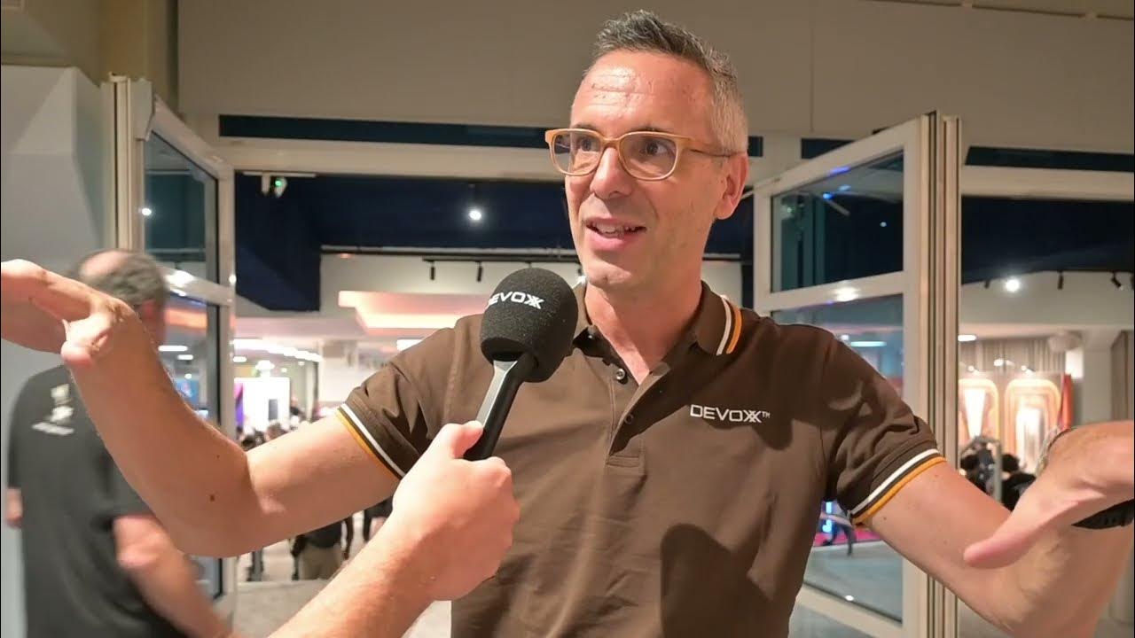 Devoxx's tweet card. Devoxx Belgium Organiser, Speakers & Visitors interviews