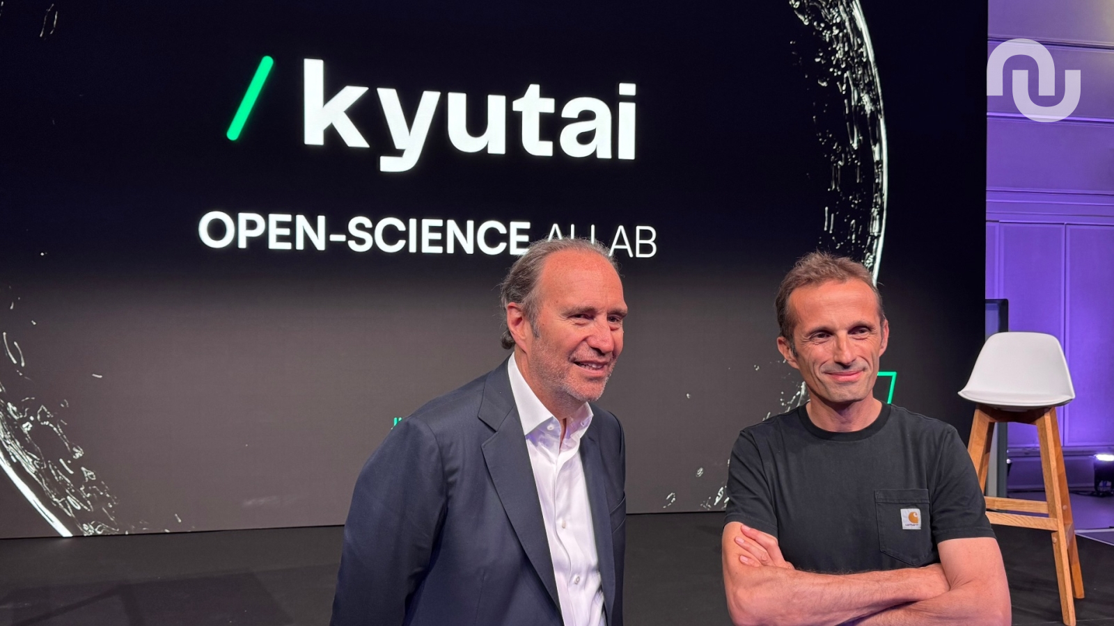 Methode_Pi_r_a2's tweet card. Après Moshi, un assistant vocal qui répond quasi instantanément, Kyutai dévoile Hibiki (qui veut dire écho, en japonais). Ce service peut traduire un contenu audio en conservant la voix du locuteur....