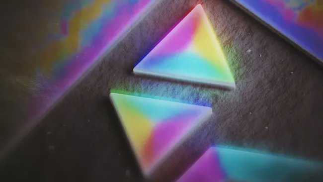 Methode_Pi_r_a2's tweet card. Une équipe rapporte la preuve expérimentale de l'existence d’une troisième classe de magnétisme : altermagnétisme. Pourquoi c'est important.