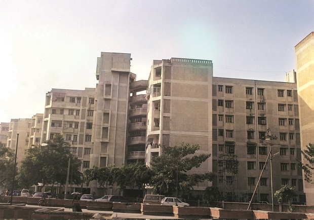 bsindia's tweet card. Chhattisgarh Housing Board Projects: CGHB unveils Rs 2,060 crore plan for 12,000 homes as revenue rebounds