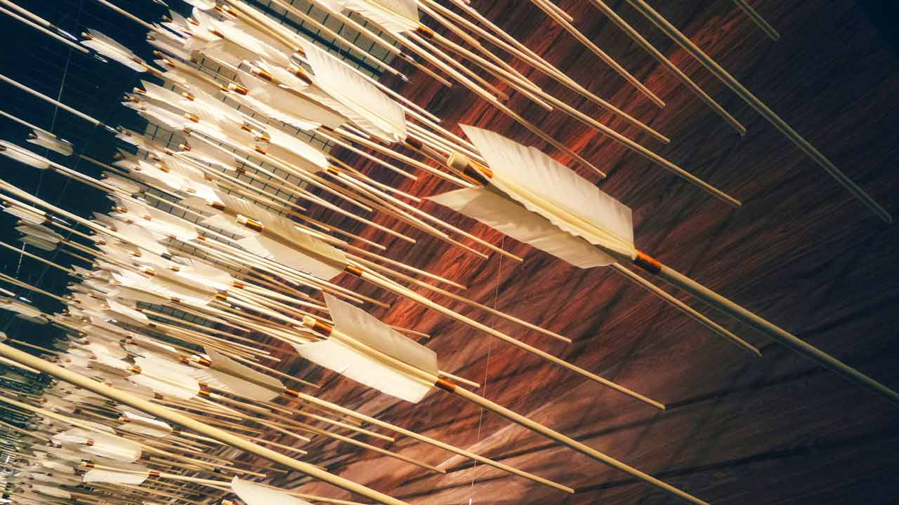 TelefonicaTech's tweet card. Abordamos la importancia de la ciberinteligencia en entornos OT (tecnología operacional) para anticipar y prevenir ciberataques industriales, pasando de un enfoque reactivo a uno estratégico y...