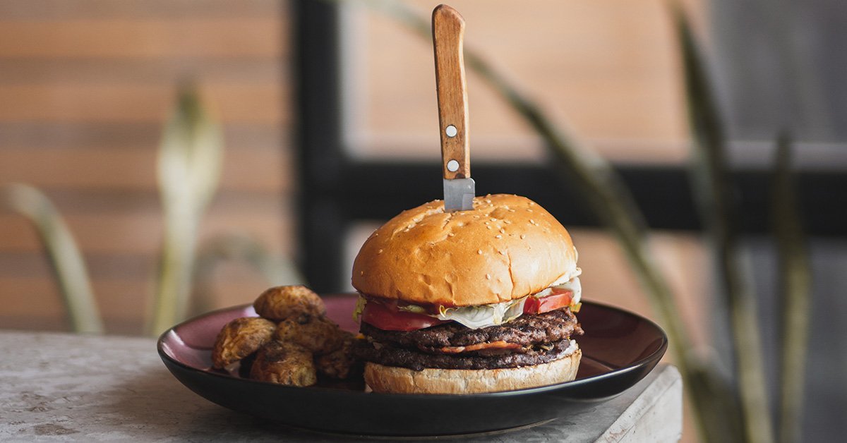 HowToReadBlog's tweet card. Disclaimer: As an Amazon Associate, we earn from qualifying purchases (Affiliates Disclosure). Thanks!Since the gourmand detective Nero Wolfe, the protagonist of American mystery writer Rex Stout,...