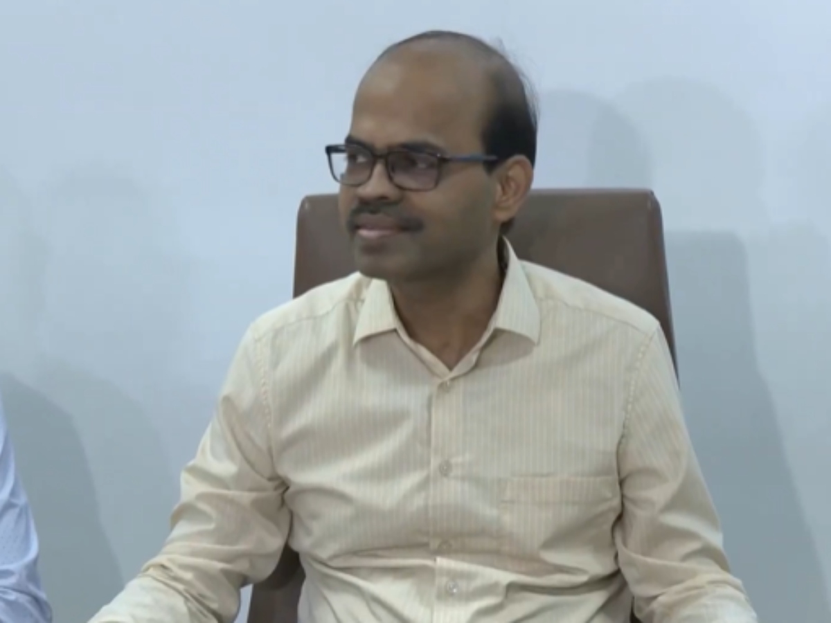 lokmattimeseng's tweet card. IRCTC Launches International Tour Packages, Including Europe and Dubai, Under MOSD Tour Model - The Indian Railway Catering and Tourism Corporation (IRCTC) has launched international tour packages...