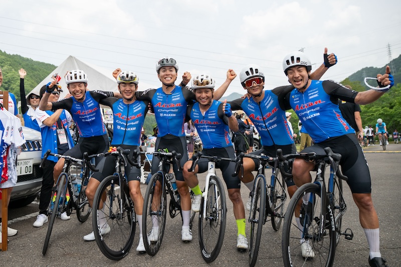 aisanracingteam's tweet card. 自動車機能部品システムメーカー「愛三工業株式会社」を母体とするUCIコンチネンタルチーム「愛三工業レーシングチーム」は2025年11月22日（土）、2025シーズンエンドパーティを開催する。 選手とサポーターズクラブ（フ […]