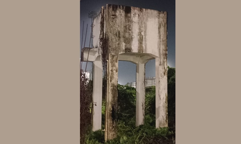 NENowNews's tweet card. Digboi Hindu Cremation Ground in Assam lacks drinking water despite Rs 11 lakh project; authorities face accountability questions.