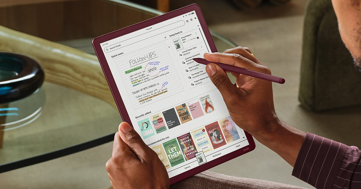 st_projects's tweet card. Amazonは、ペンで書き込めるKindle Scribeの新モデルを発表した。フロントライト付き、なしの2モデルに加え、シリーズ初のカラーモデル「Kindle Scribe Colorsoft」も登場。AIを活用した検索機能など、生産性向上を目的とした新機能も多数搭載される。