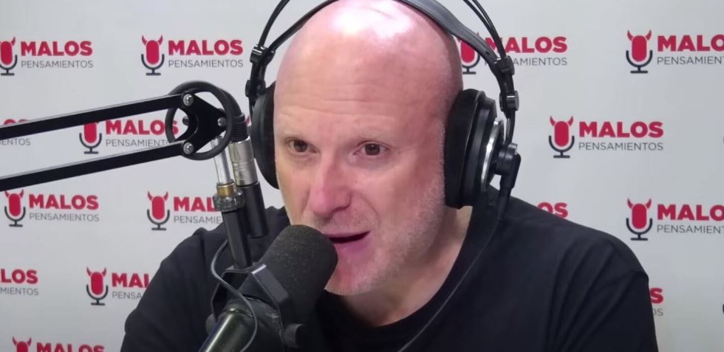 DANIELIBARBURU's tweet card. El conductor de "Malos Pensamientos" cargó contra la senadora frenteamplista por afirmar que las políticas sociales comenzaron con los gobiernos del Frente Amplio.