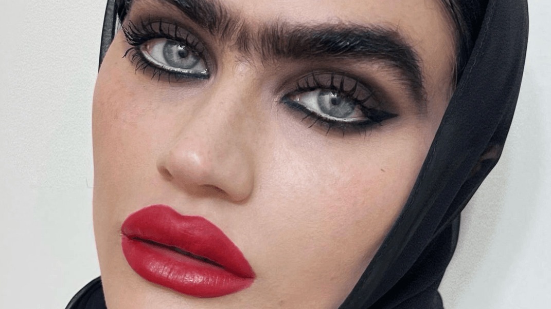 PremierModels's tweet card. «Voglio far capire a più persone possibili che la versione preferita di te stesso è molto più gratificante rispetto a ciò che tutti gli altri vogliono che tu sia», così la modella di origine ciprio...