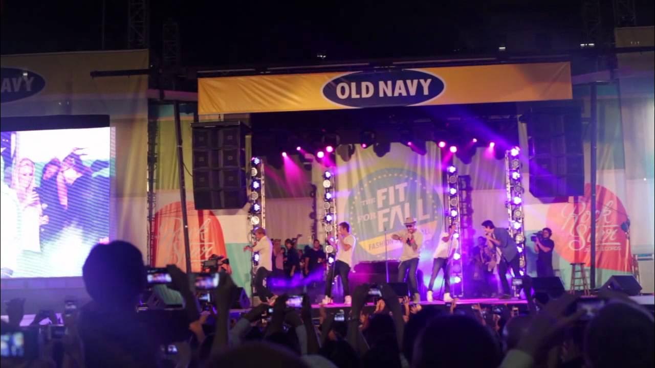 FireModels's tweet card. Backstreet Boys performed at NYC Bryant Park for OLD NAVY Fashion Show