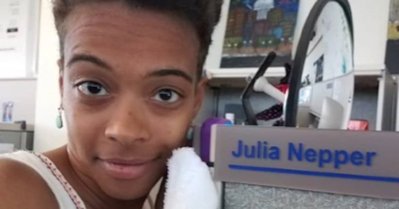 Tweet card summary image