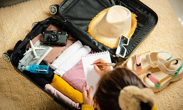 Zicutake's tweet card. From packing cubes to the clothes-rolling method, there's plenty of advice out there on how to pack effectively. But now, an expert has warned that packing badly could have knock-on effects.