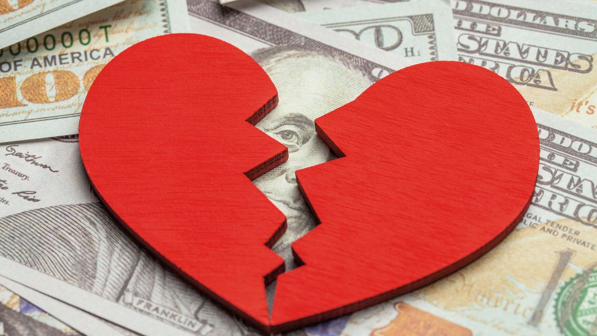 galeriarevista's tweet card. Ocultar una deuda, esconder bolsas de compras y otras tantas prácticas más o menos cotidianas se engloban dentro del concepto de infidelidad financiera, un fenómeno muy frecuente en las parejas del...