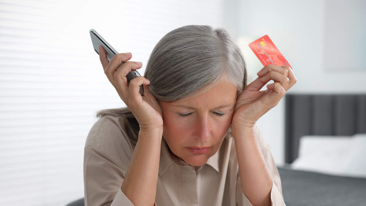 SeniorsSafeWeb's tweet card. As Seniors are targeted by scammers there is a new AARP website to help educate all Americans protecting their financial future.