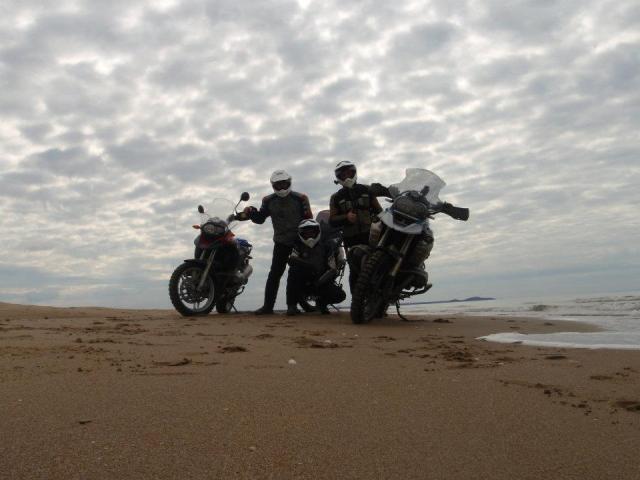 LabroGeorge's tweet card. Έχουμε μιλήσει με πολλούς φίλους όλα αυτά τα χρόνια στο τηλέφωνο.. Με αρκετούς έχουμε ήδη γνωριστεί από κοντά και έχουμε αναπτύξει άλλες σχέσεις, με άλλους δεν το έχουμε καταφέρει ακόμα.. Είναι μια…