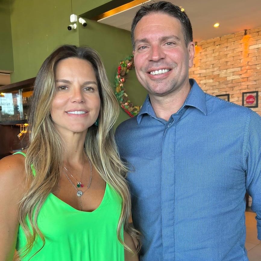 cartacapital's tweet card. O cumprimento da ordem ocorreu quando Rebeca Ramagem e as filhas embarcavam para uma viagem no Rio de Janeiro