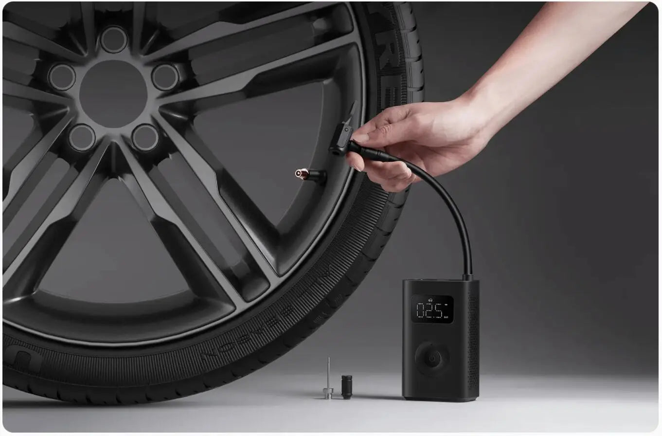 dlcylsl's tweet card. Compresor de aire portátil Xiaomi 2D: 6 modos preestablecidos, inflado inteligente y pantalla digital. Ideal para coches, motos y bicis.