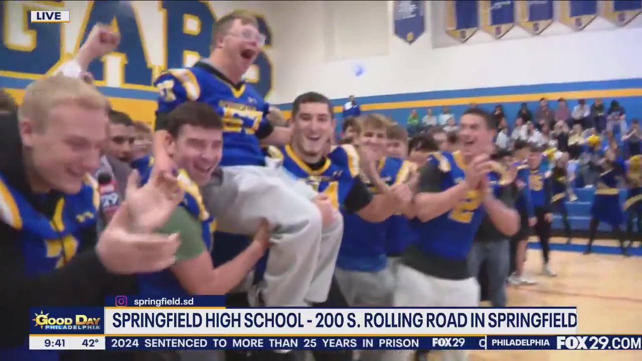 SpringfieldSD's tweet card. FOX 29's Bob Kelly cheers on the football team at Springfield High School.