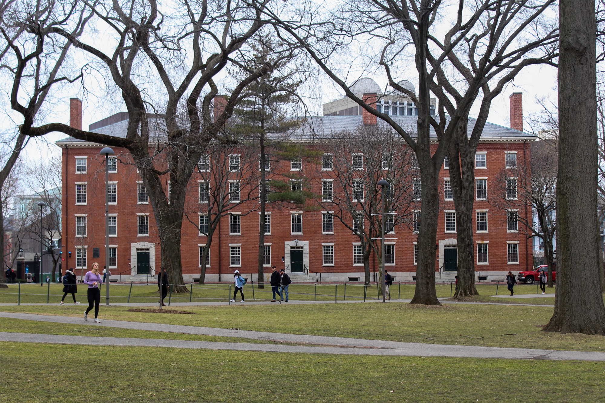 thecrimson's tweet card. Harvard, MIT Sue Immigration Authorities Over Rule Barring International Students from Online-Only Universities | News | The Harvard Crimson