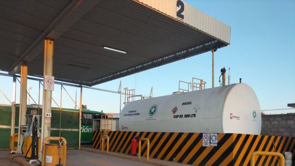 eGasControlVol's tweet card. Autoridades federales aseguraron 162 mil litros de hidrocarburo y detuvieron a cuatro personas en Tulancingo, Hidalgo