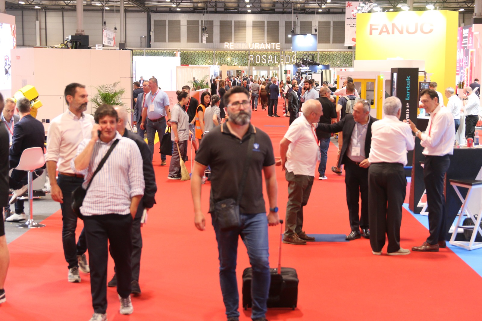 IndustryTalksES's tweet card. industry LIVE ha cumplido su segunda edición. Esta feria bianual organizada por Grupo Metalia ha hecho realidad, de nuevo, una apuesta decidida por la