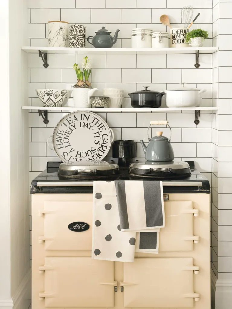 Duflock's tweet card. Home refresh made easy with no-reno hacks you’ll love. #designmagic #simpleupdates